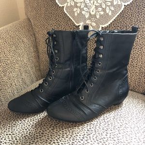 Victorian Style Black Boots Lace Up with Zipper